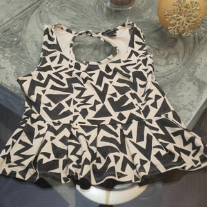 Seduction sleeveless top